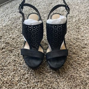 Gianni Bini Black Wedge Sandals 6M